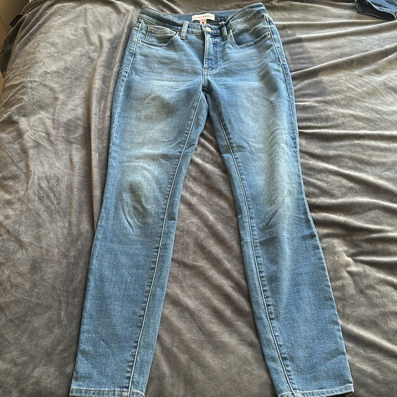 Two pairs, Lucky Jeans. Skinny - Picture 8 of 10